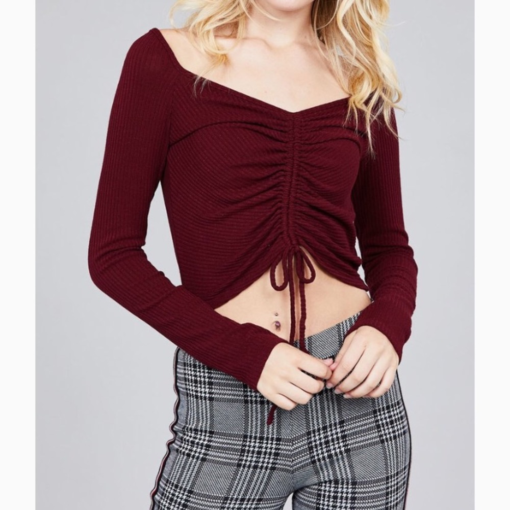 Ribbed Ruched Long Sleeve in Burgandy